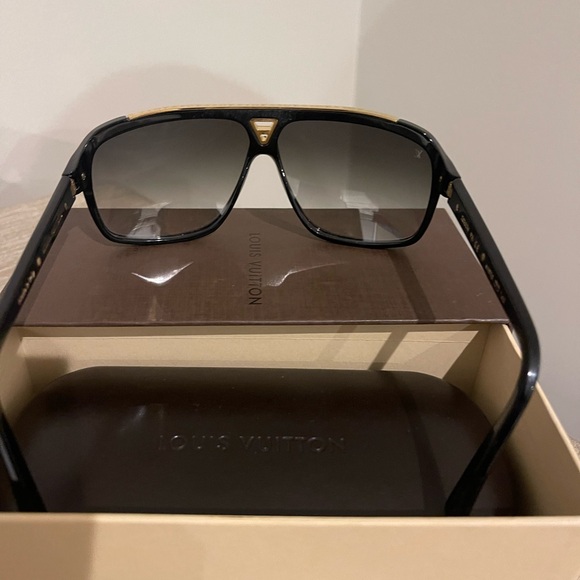 Louis Vuitton Evidence Sunglasses. Black and gold. Case included with purchase. - Picture 3 of 7